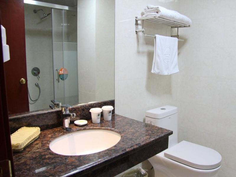 Greentree Inn Guangdong Shantou Jinhu Road Business Hotel Exterior photo