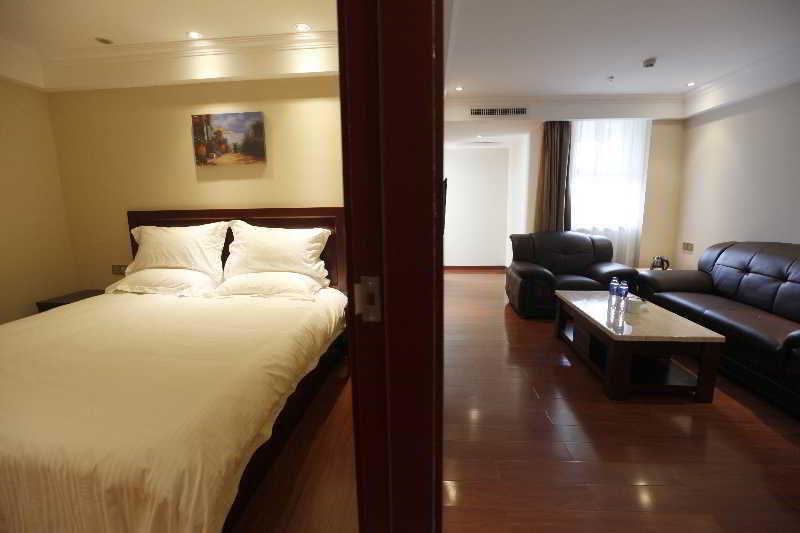 Greentree Inn Guangdong Shantou Jinhu Road Business Hotel Exterior photo